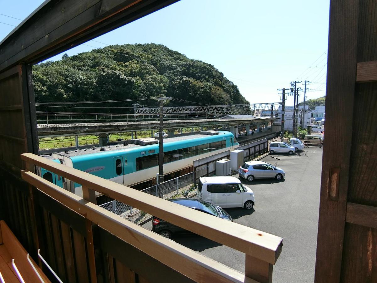 Minshuku Inn Shirahama Ekinoyado Экстерьер фото